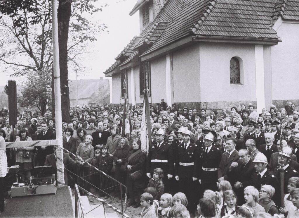 35 lat temu przez gminę Kaczory wedrował obraz Matki Boski — zdjęcie 20