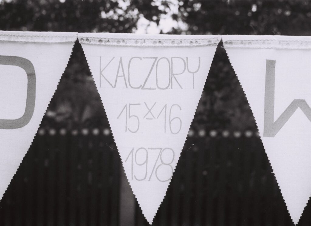 35 lat temu przez gminę Kaczory wedrował obraz Matki Boski — zdjęcie 3