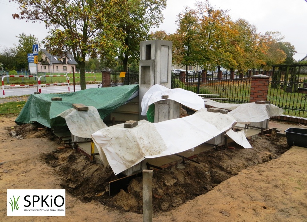 Skrzydła i murki zabetonowane — zdjęcie 9