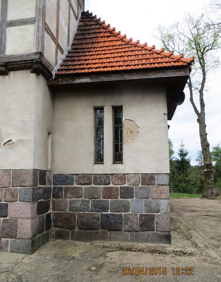 Wiosenne porządki przy kościele św. Andrzeja Boboli — zdjęcie 5