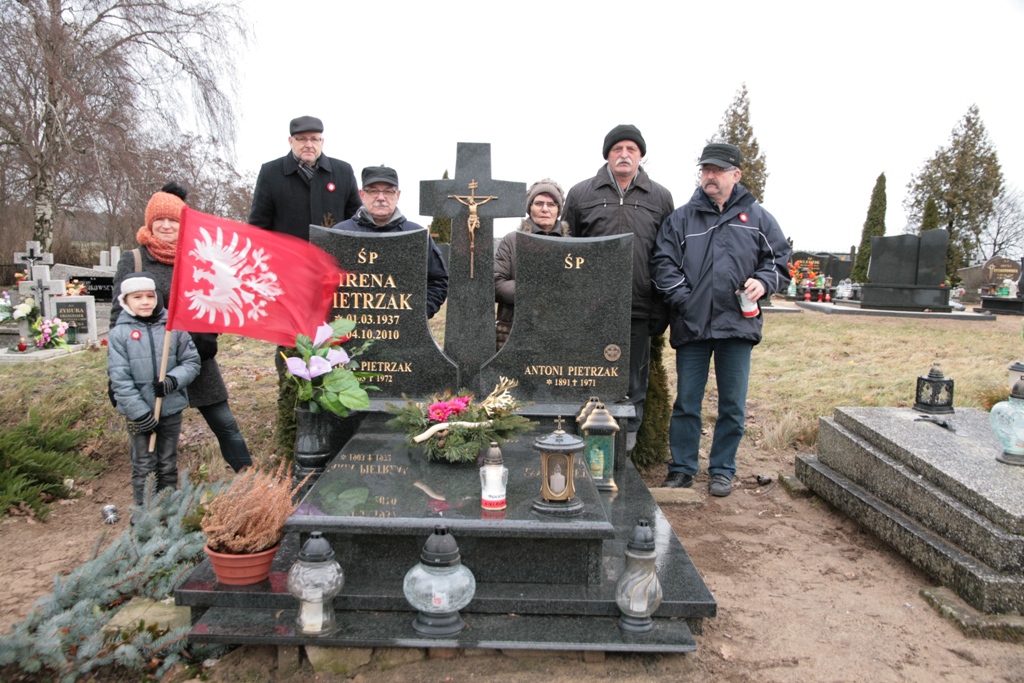 W kaczorskiej ziemi​ spoczywa 26 Powstańców — zdjęcie 19