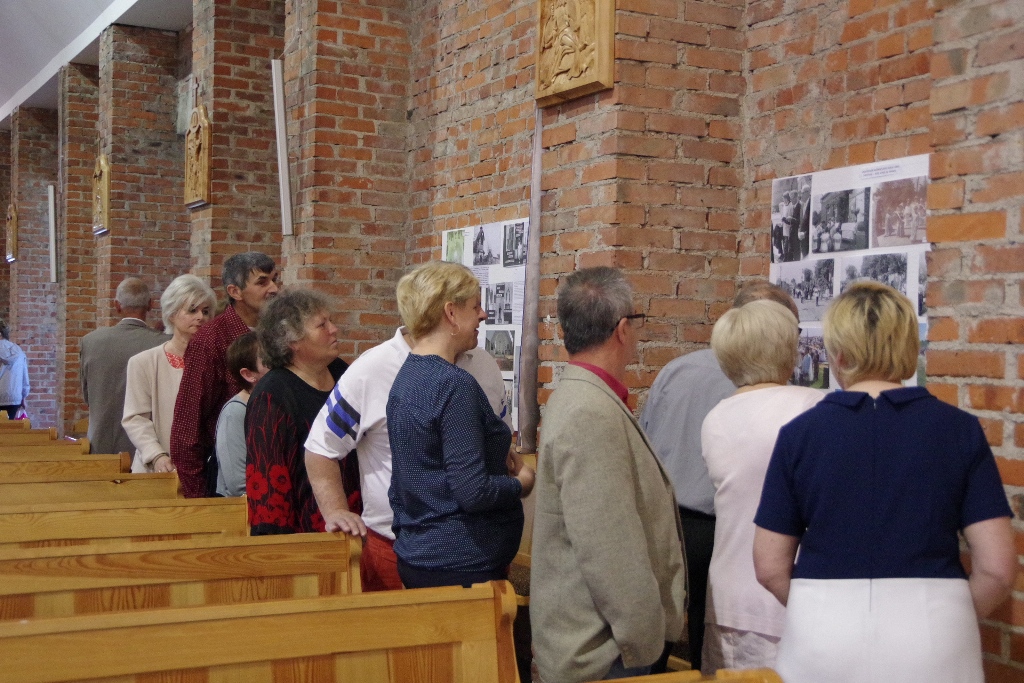 50-lecie parafii pw. św. A. Boboli w Kaczorach — zdjęcie 7