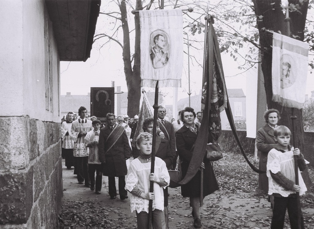 Matka Boża w Kaczorach '1978, cz.2 — zdjęcie 3