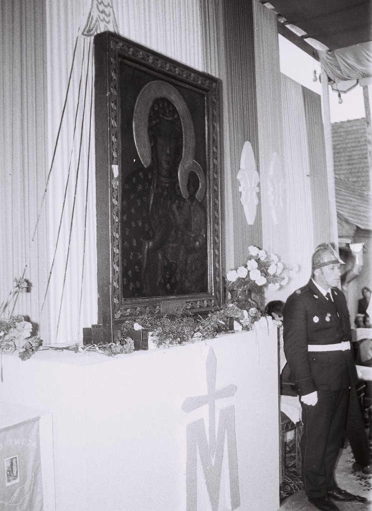 Matka Boża w Kaczorach '1978, cz.2 — zdjęcie 9