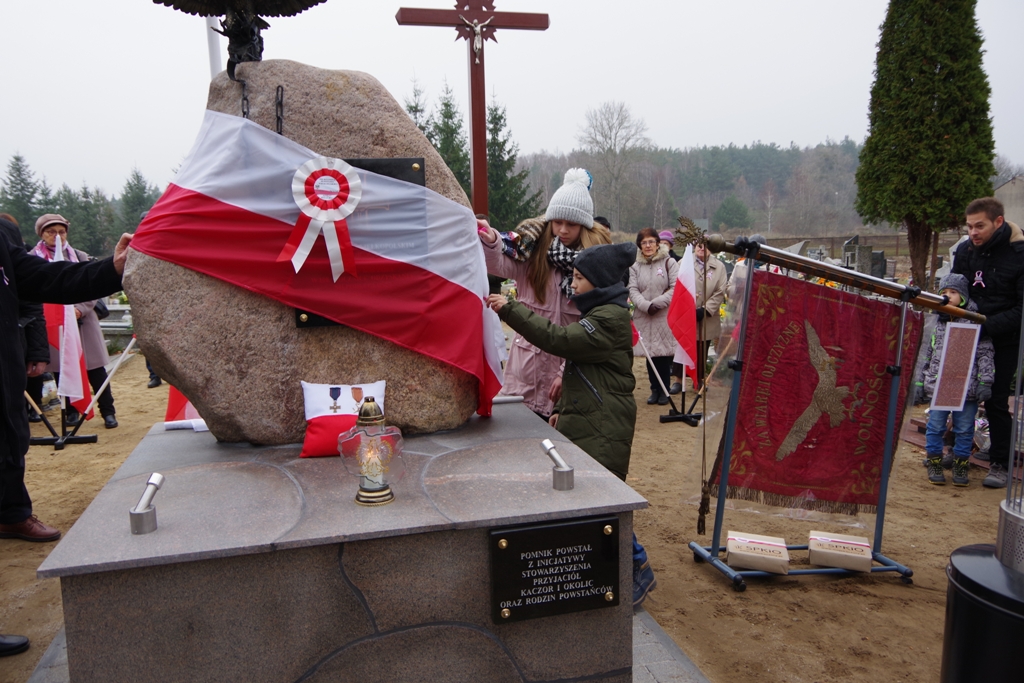 W Kaczorach odsłonięto pomnik Powstańców Wielkopolskich — zdjęcie 18