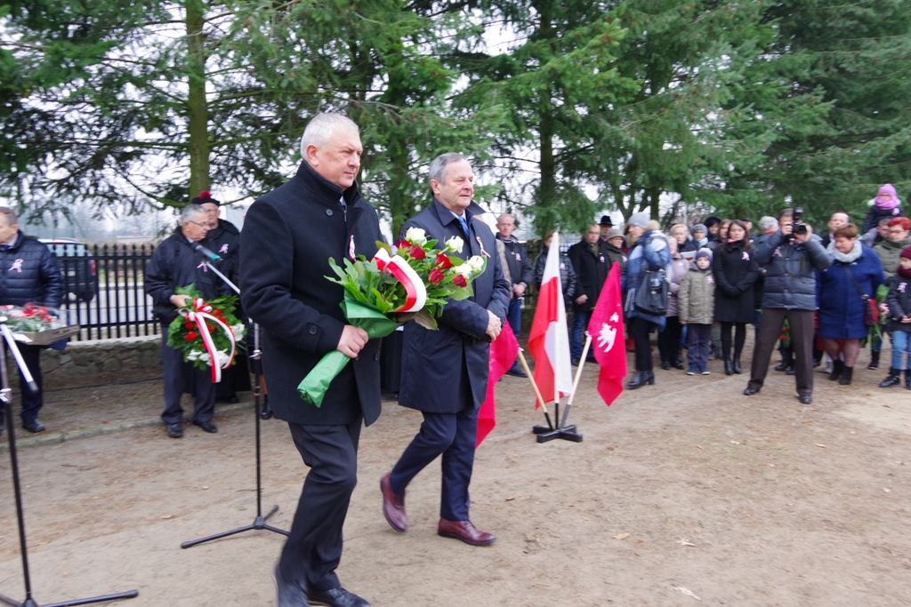 W Kaczorach odsłonięto pomnik Powstańców Wielkopolskich — zdjęcie 27