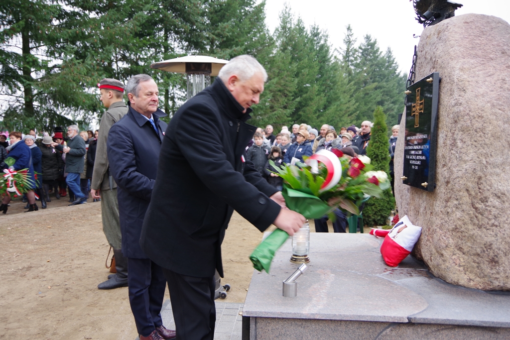 W Kaczorach odsłonięto pomnik Powstańców Wielkopolskich — zdjęcie 28