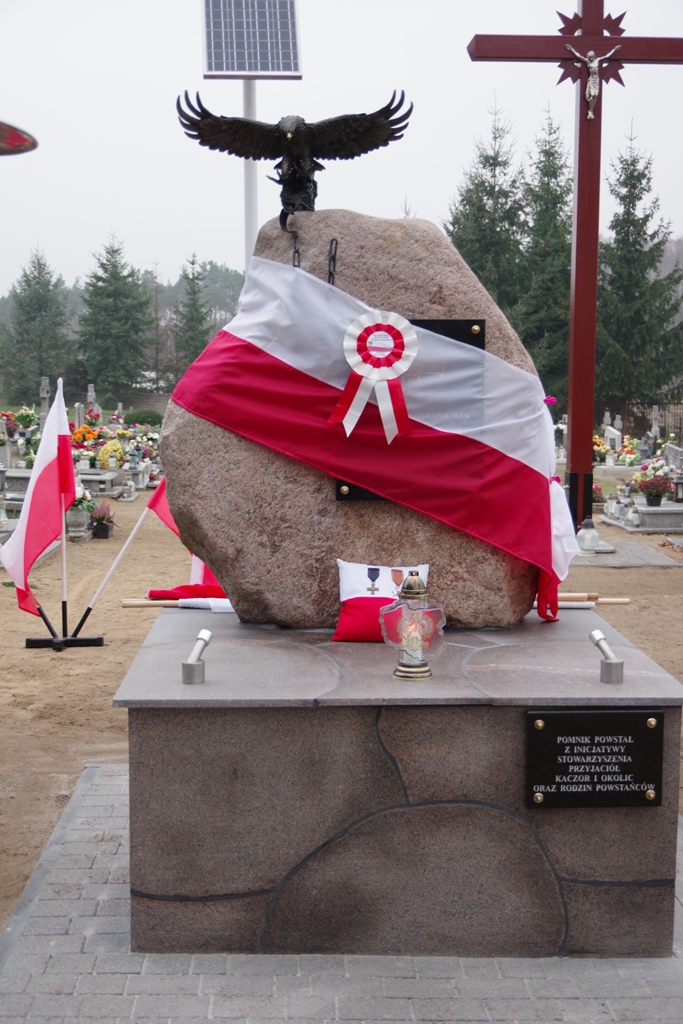 W Kaczorach odsłonięto pomnik Powstańców Wielkopolskich — zdjęcie 3