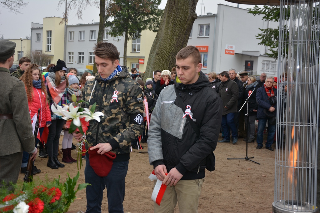 W Kaczorach odsłonięto pomnik Powstańców Wielkopolskich — zdjęcie 38