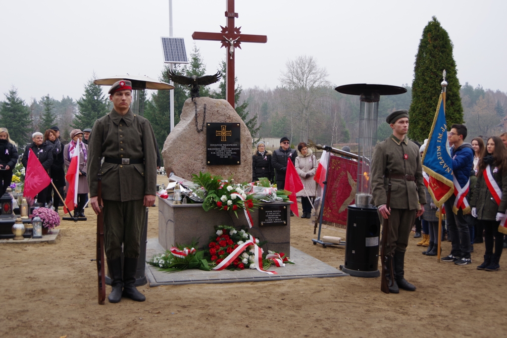 W Kaczorach odsłonięto pomnik Powstańców Wielkopolskich