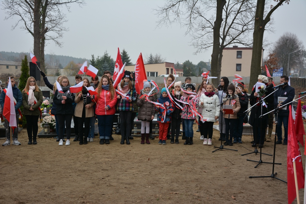 W Kaczorach odsłonięto pomnik Powstańców Wielkopolskich — zdjęcie 45