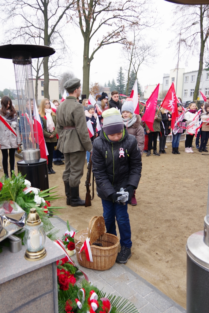 W Kaczorach odsłonięto pomnik Powstańców Wielkopolskich — zdjęcie 51