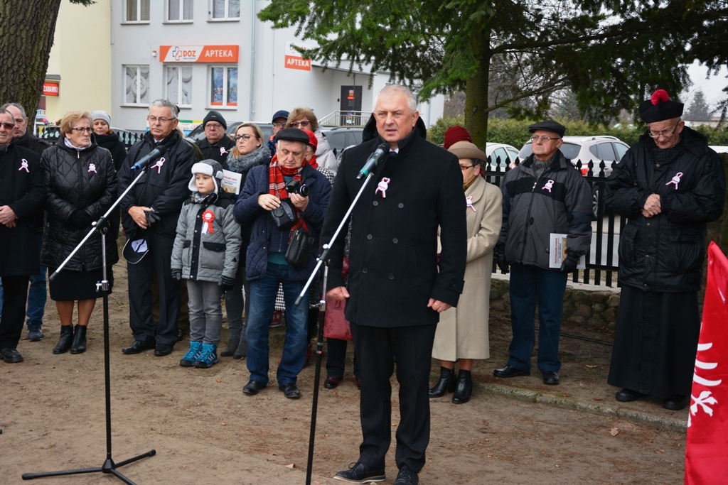 W Kaczorach odsłonięto pomnik Powstańców Wielkopolskich — zdjęcie 53