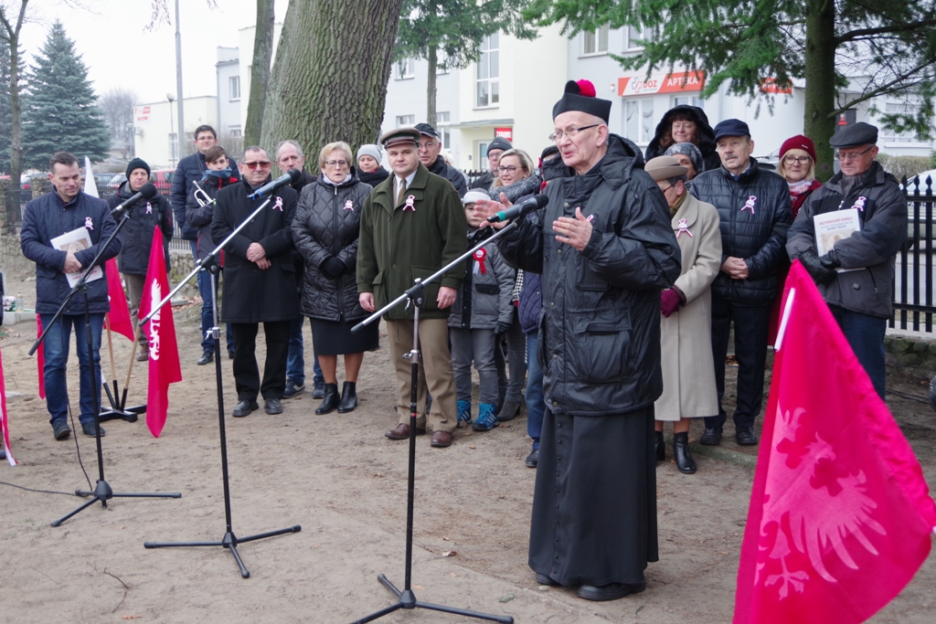 W Kaczorach odsłonięto pomnik Powstańców Wielkopolskich — zdjęcie 56