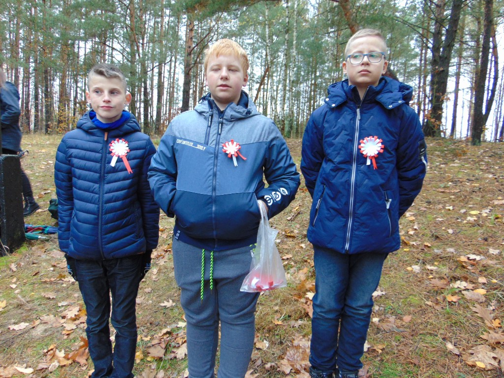 Hołd złożony zamordowanym w Górach Morzewskich — zdjęcie 20