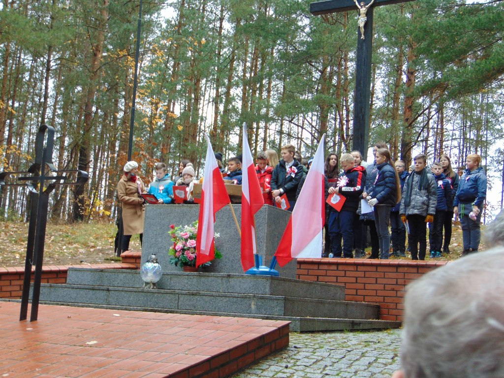 Hołd złożony zamordowanym w Górach Morzewskich — zdjęcie 28