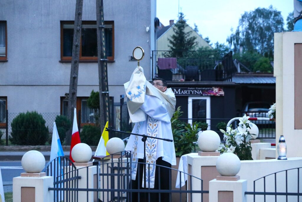 Nabożeństwo Majowe przy figurze NMP Kaczorach — zdjęcie 6